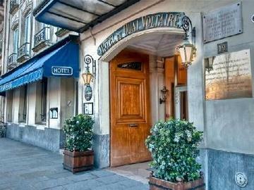 Hotel Du Quai Voltaire Paris