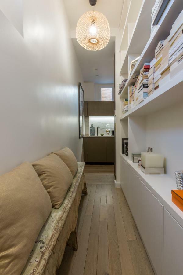 Veeve - Eiffel Tower Terrace Apartment Paris