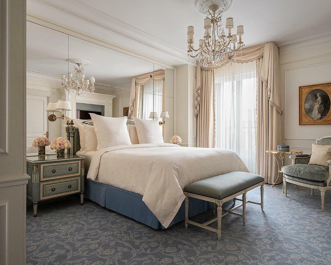 Four Seasons George V 5*