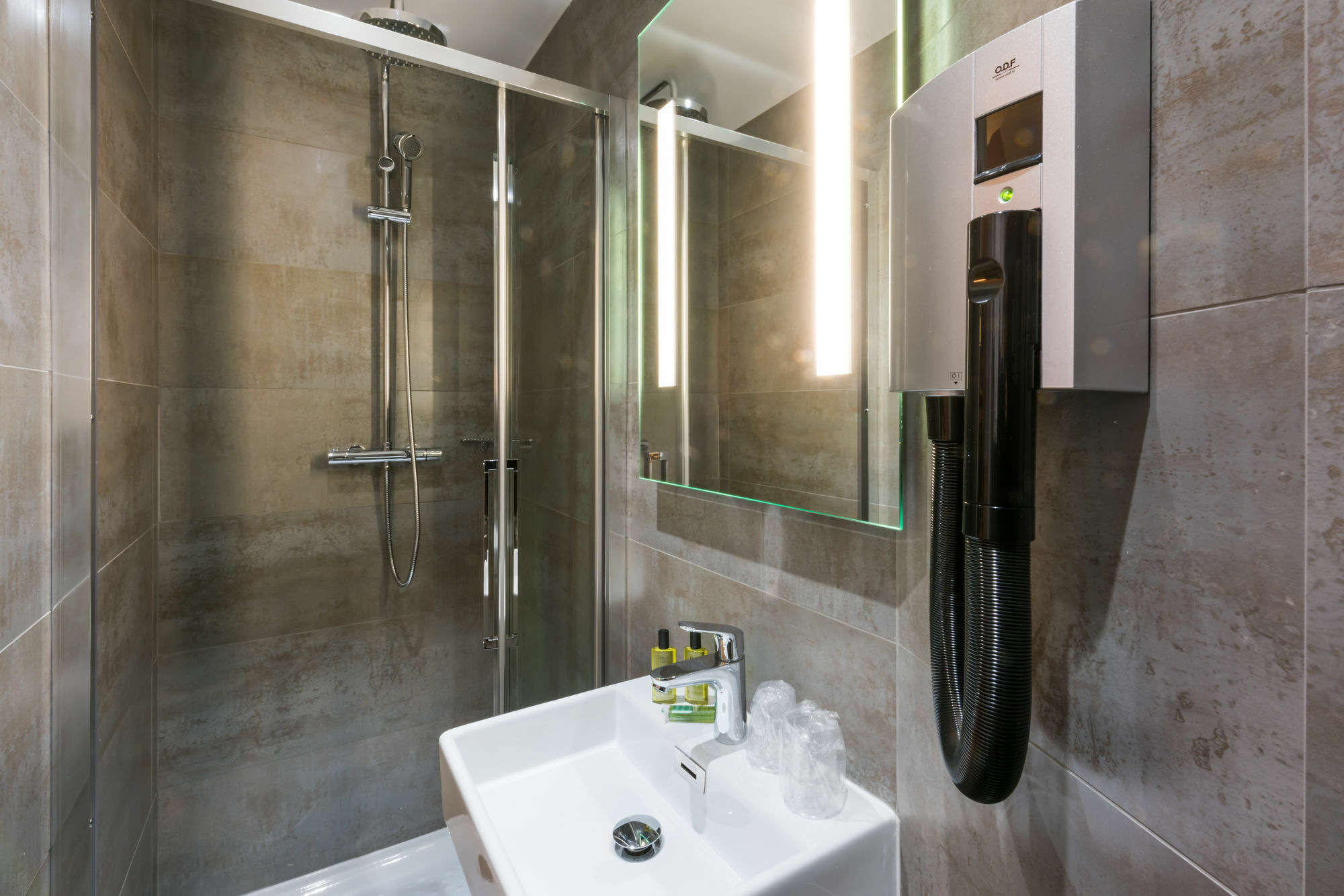 Louvre Richelieu Hotel 3*