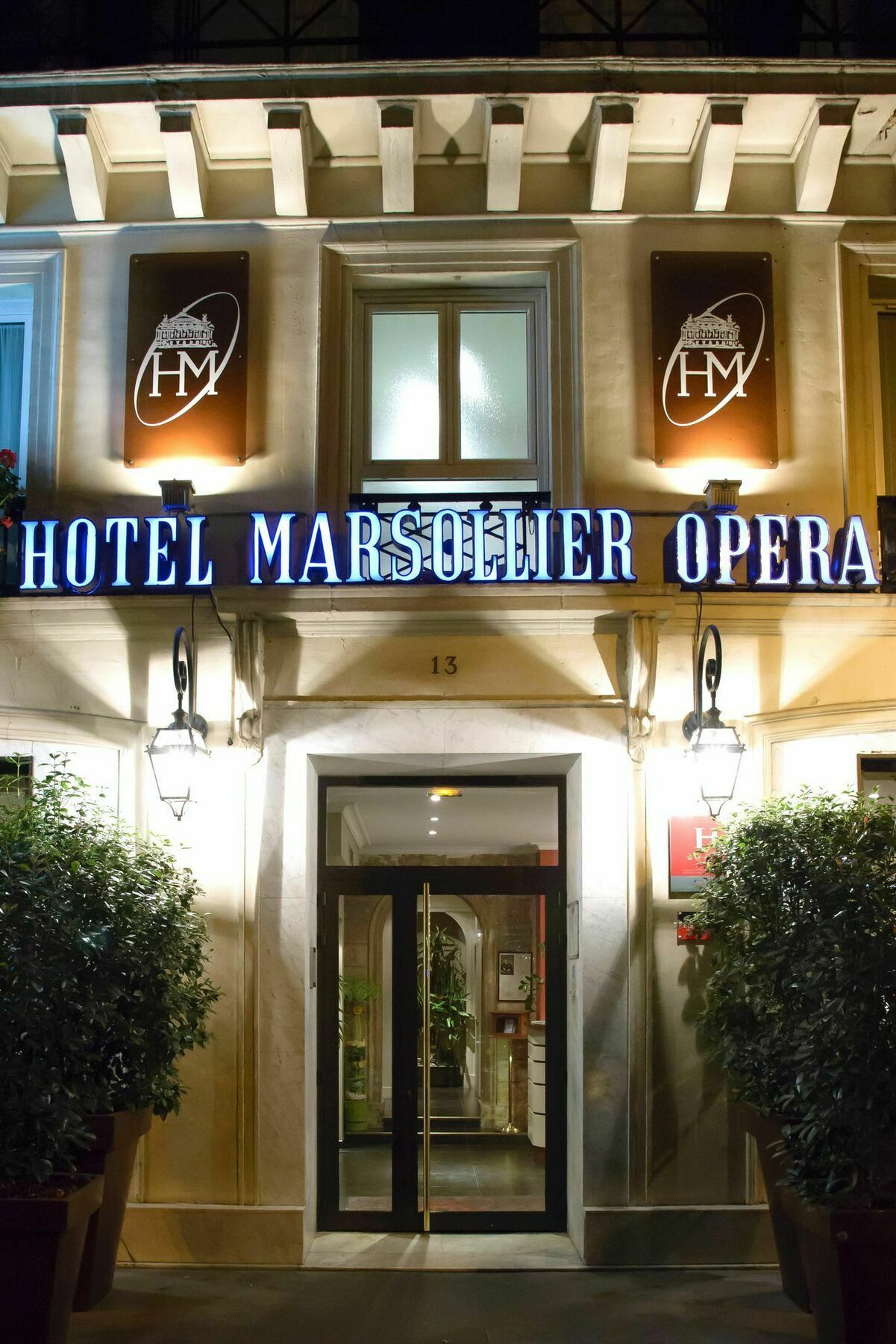Korner Louvre Hotel