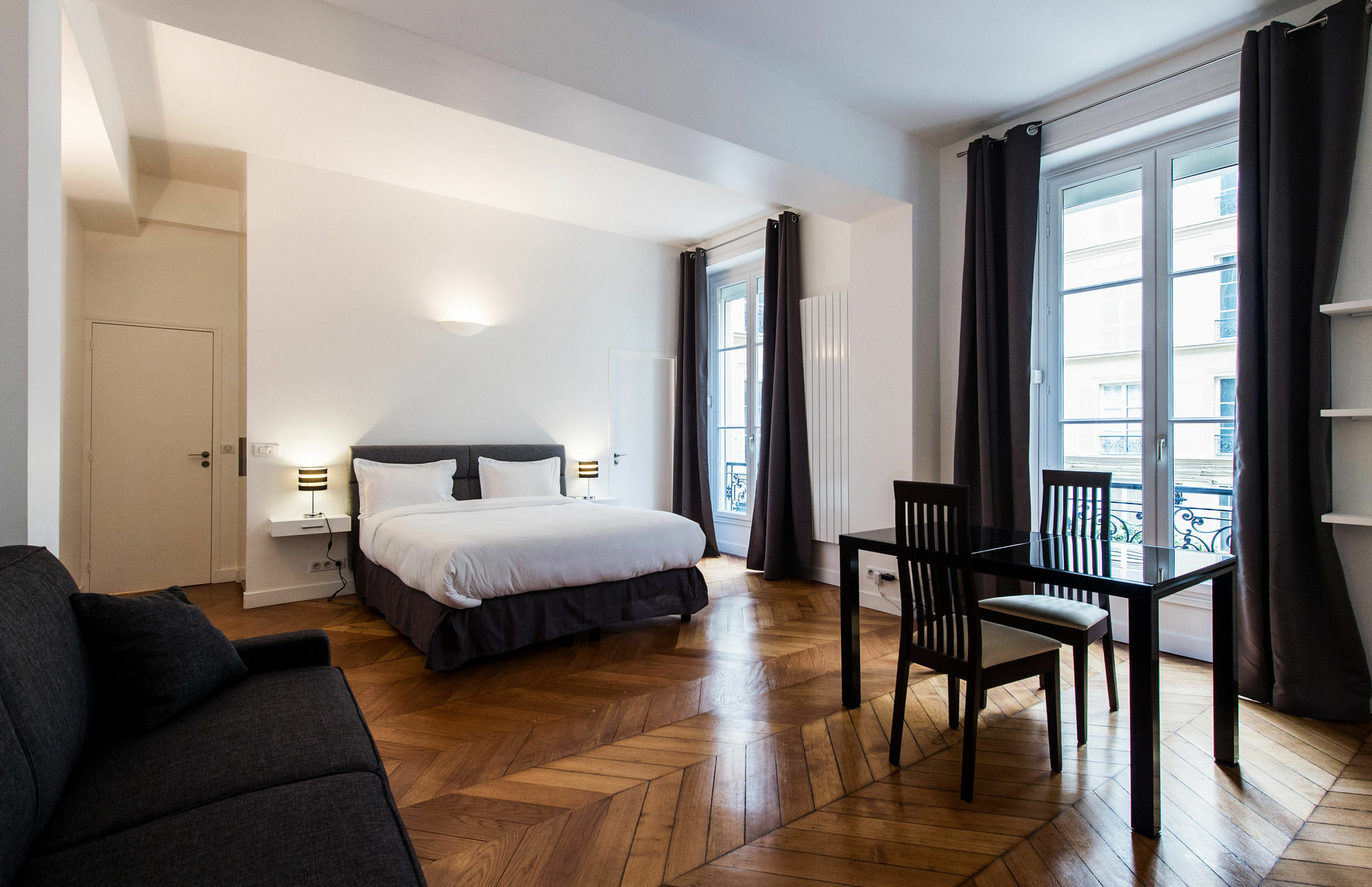 Square 2* Paris