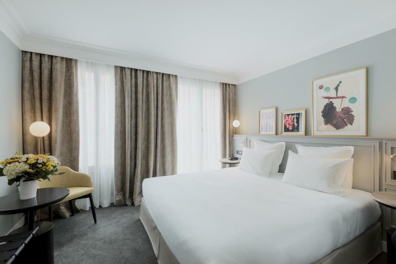 Le Pierre Hotel Paris