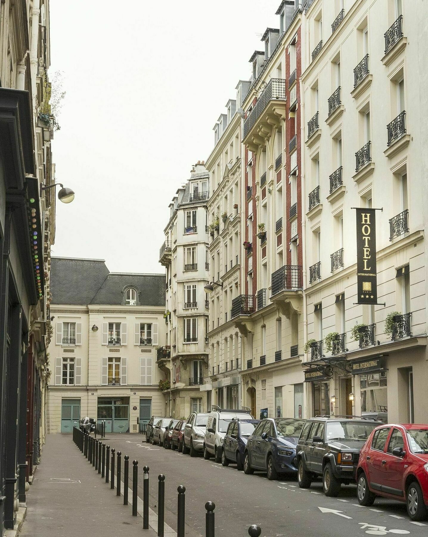 International 3* Paris