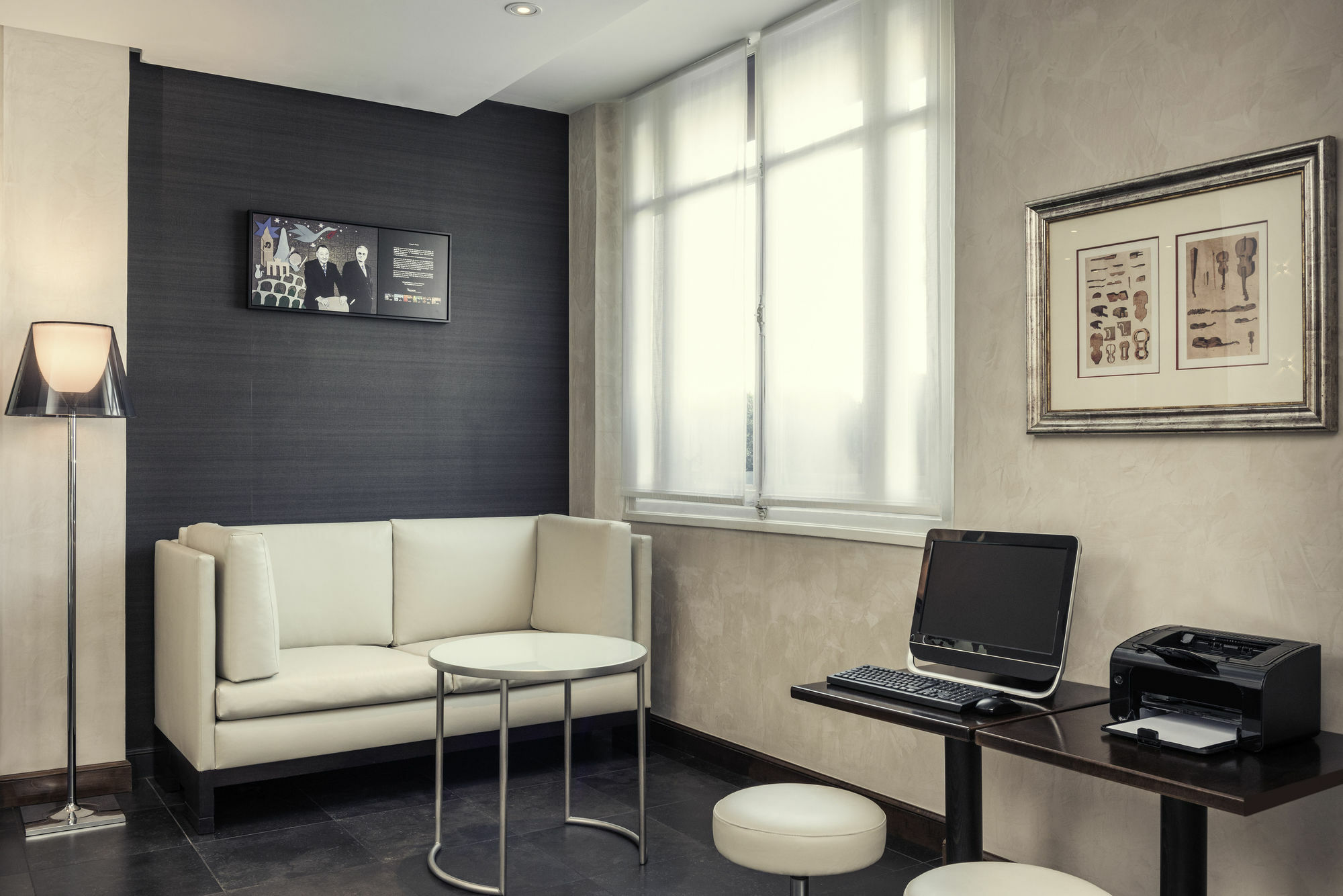 Grand Chicago Hotel 4*