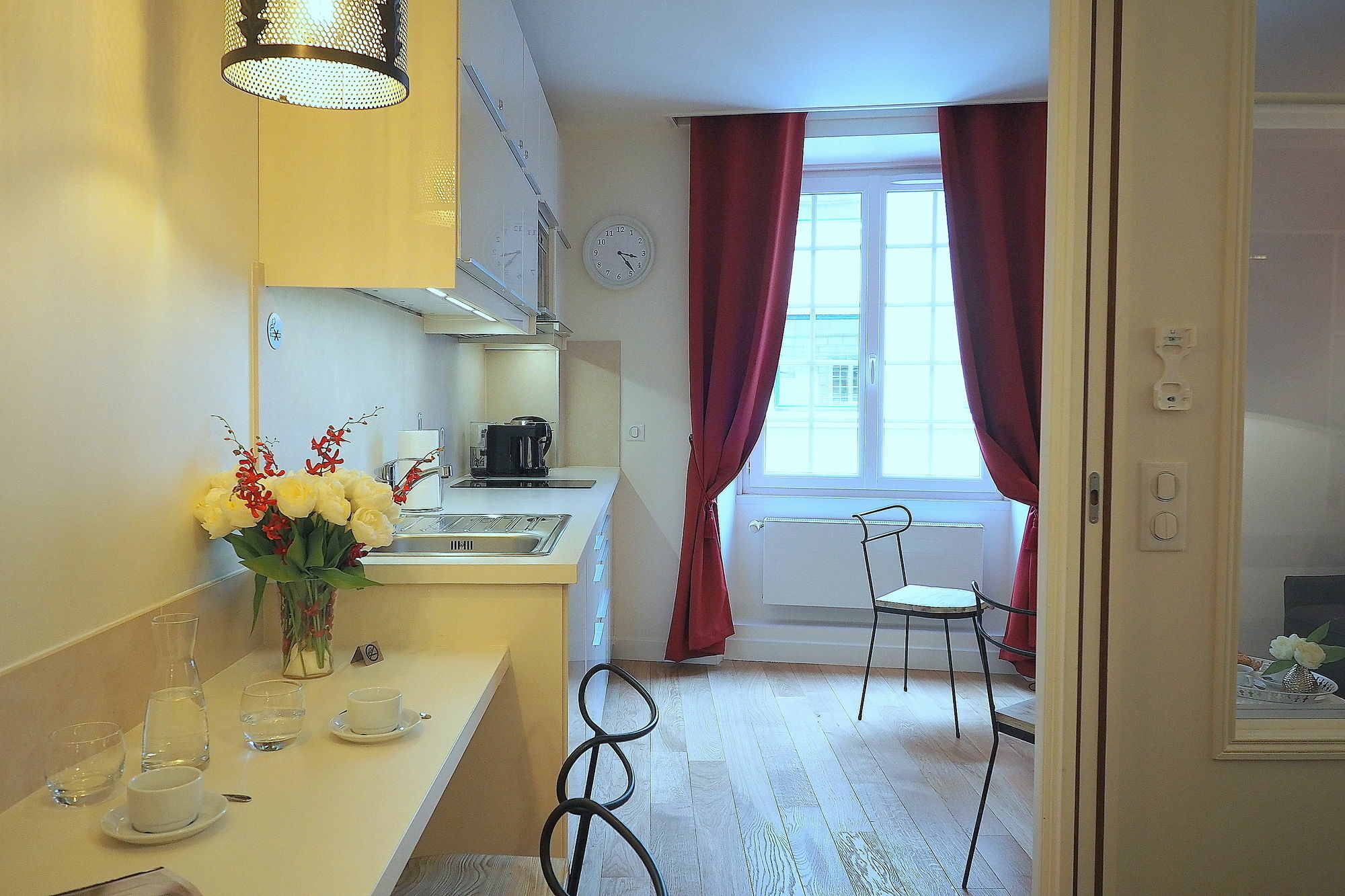 Appartement Louvre Opera Design Chicsuites Paris