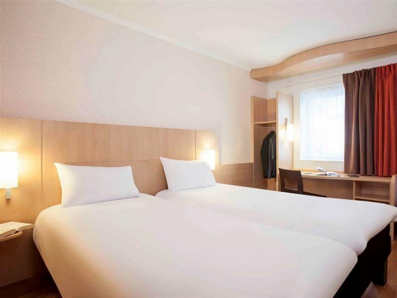 Ibis Maine Montparnasse Hotel