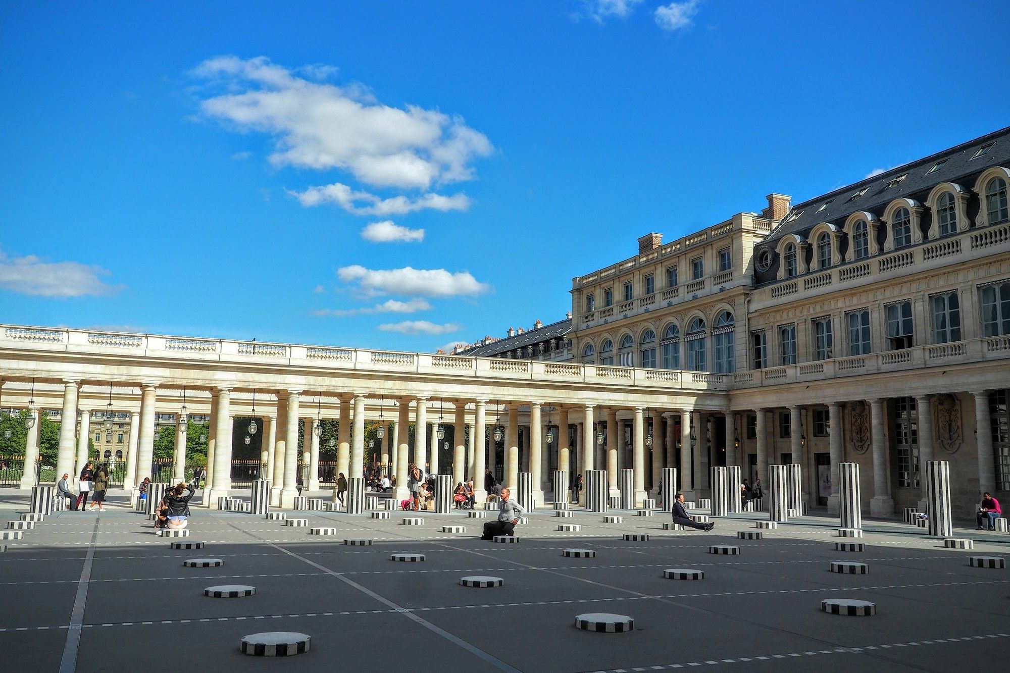 Appartement Louvre Opera Design Chicsuites Paris