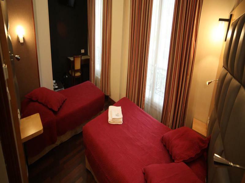Hotel De France *