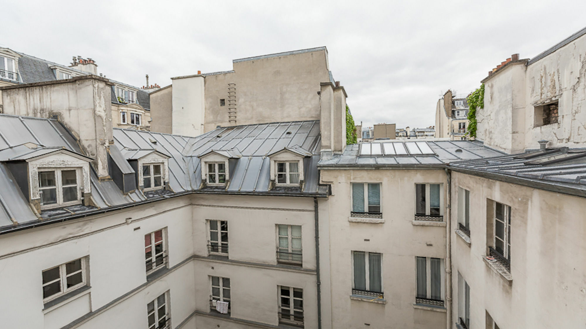 We - 75006 Latin Quarter Apartment Paris