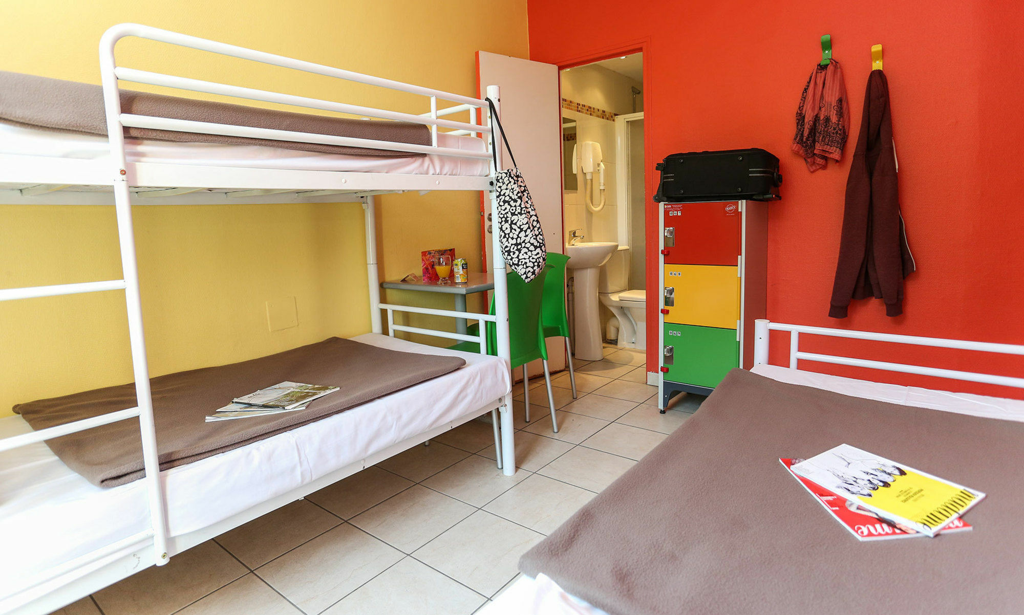 Le Montclair Montmartre By River Hostel