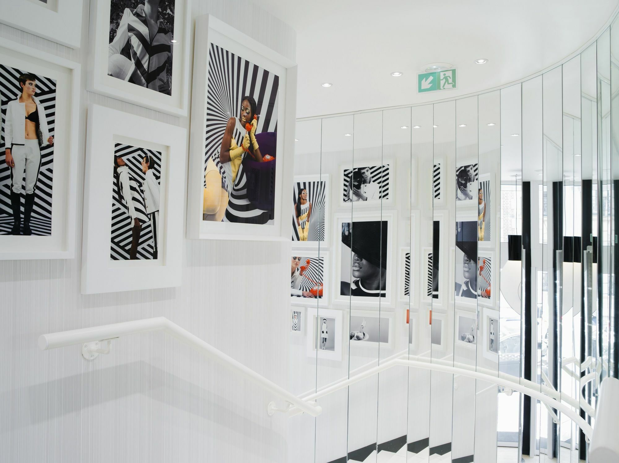 Ekta Champs Elysees 4* Paris