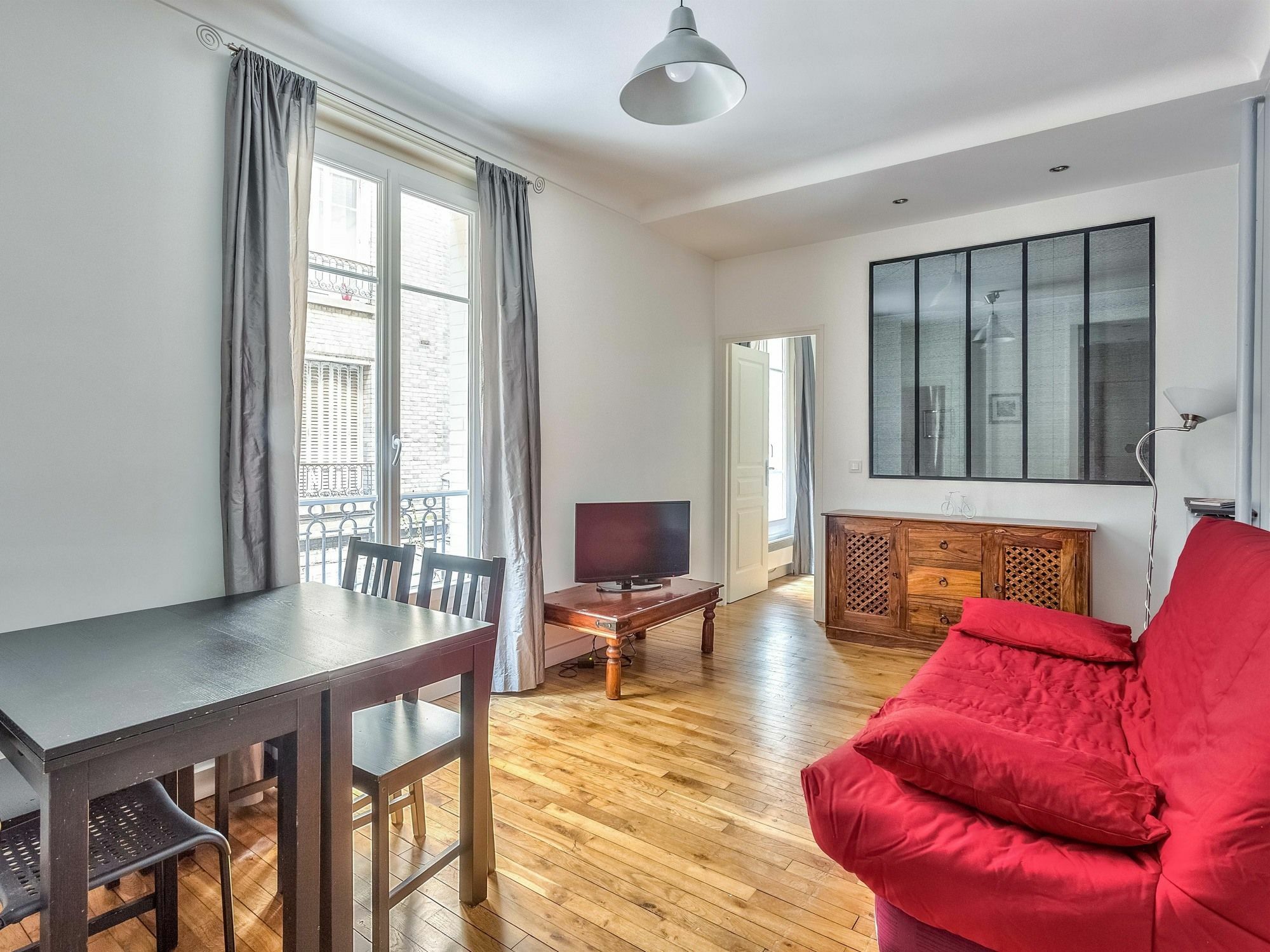 Nation - Goujon Apartment