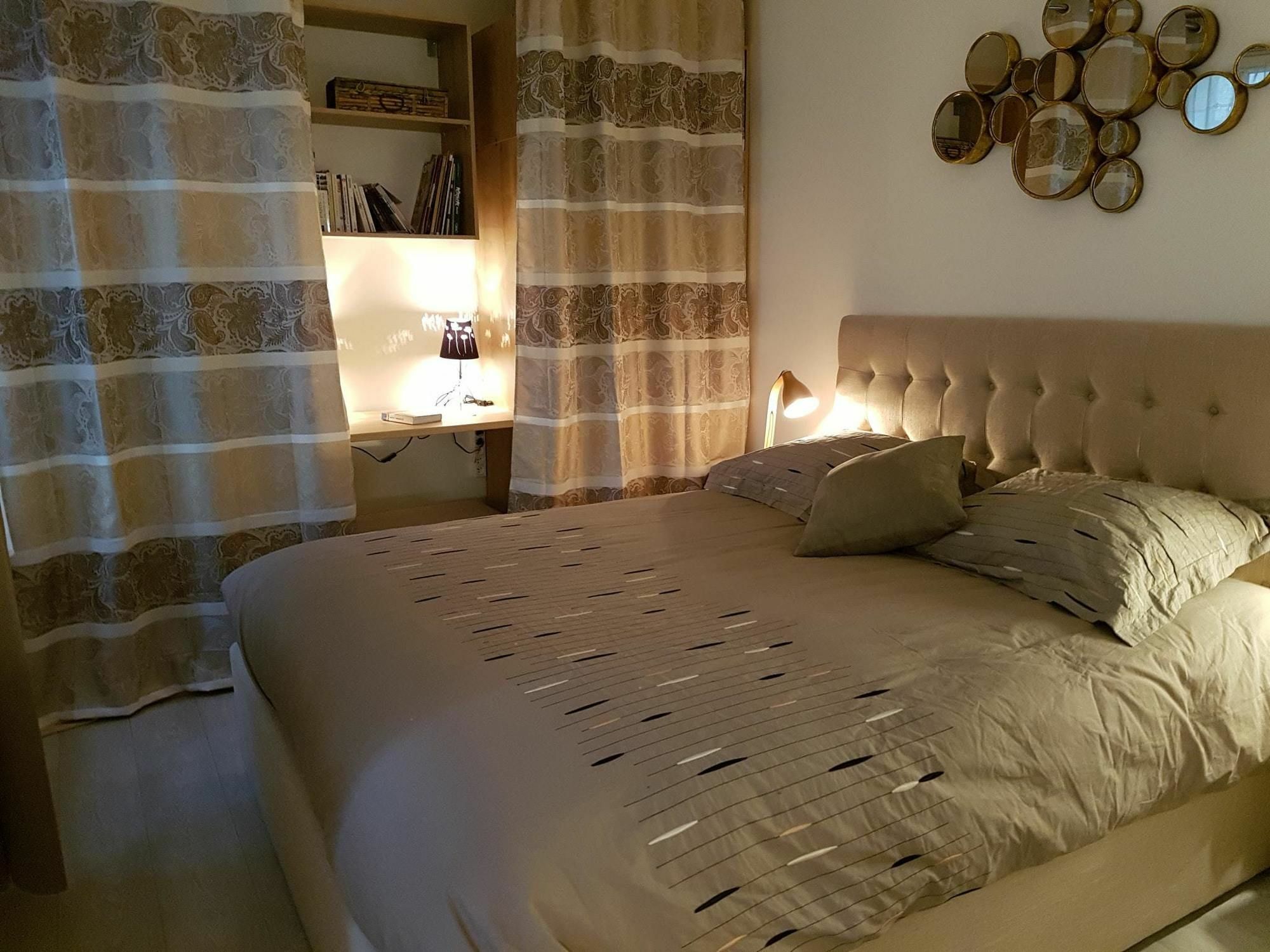 With One Bedroom In Paris, With Wifi Apartment Paris