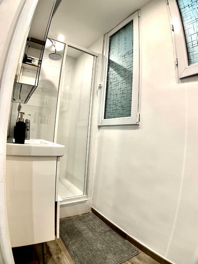 Apartment Champs Elysees 2 *