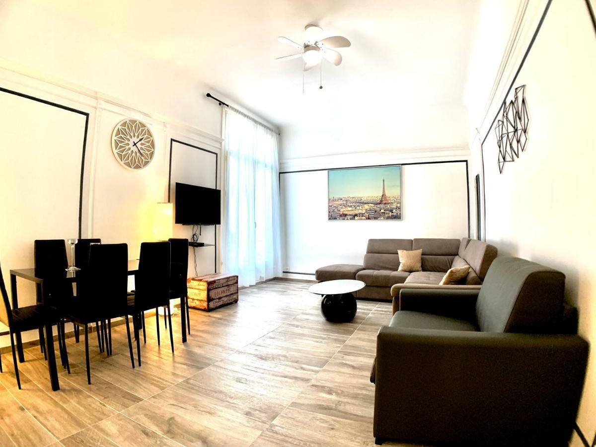 Champs Elysees 2 Apartment Paris