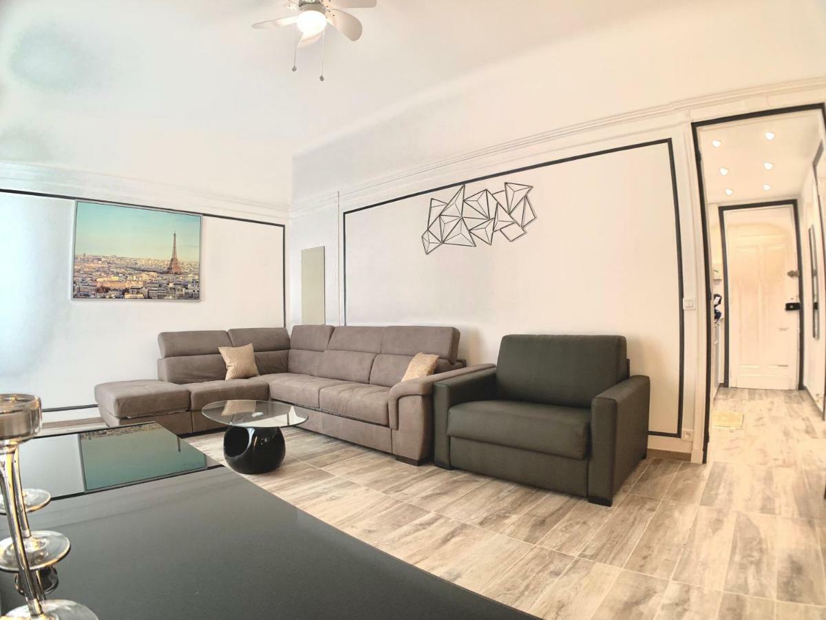 Champs Elysees 2 Apartment