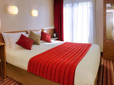 Campanile 12 - Bercy Village Hotel 3*