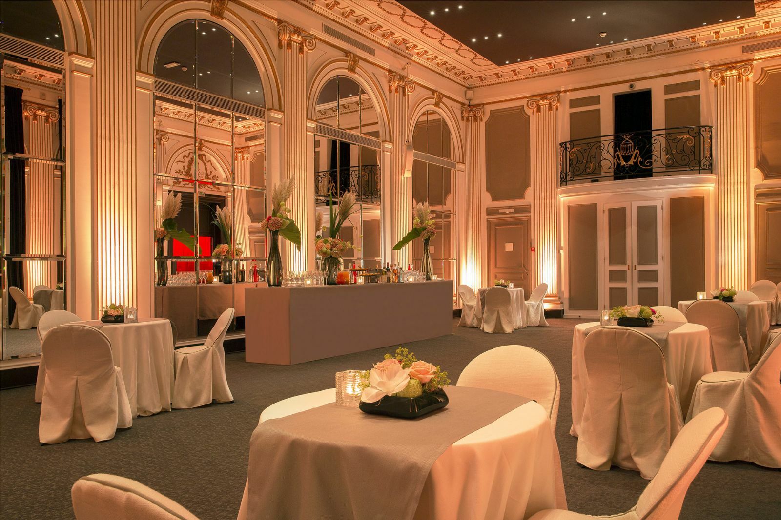 Hotel Pershing Hall 5*