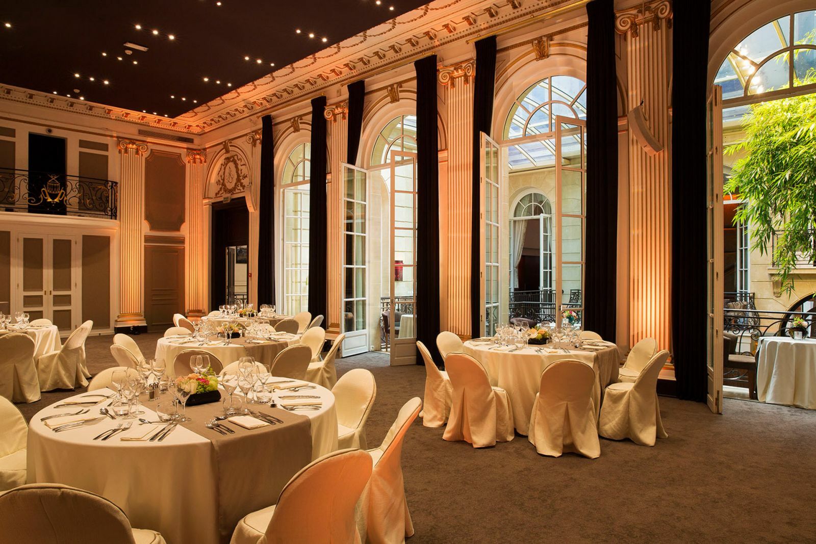 Pershing Hall Hotel 5*