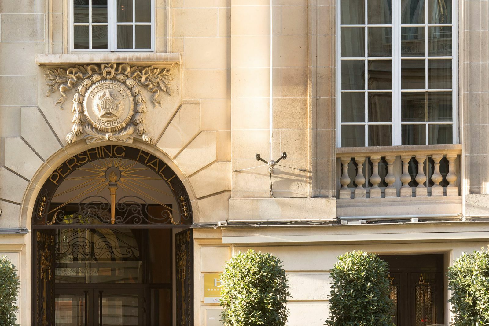 Pershing Hall 5*