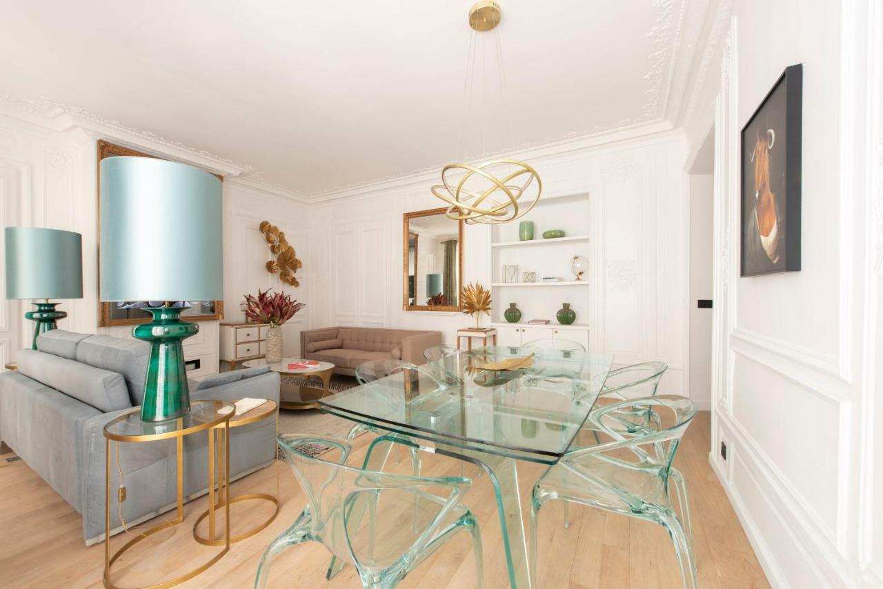 Apartment Beaubois Paris
