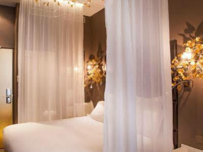 Legend Hotel Paris