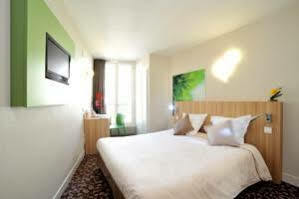 Ibis Styles Crimée La 3*