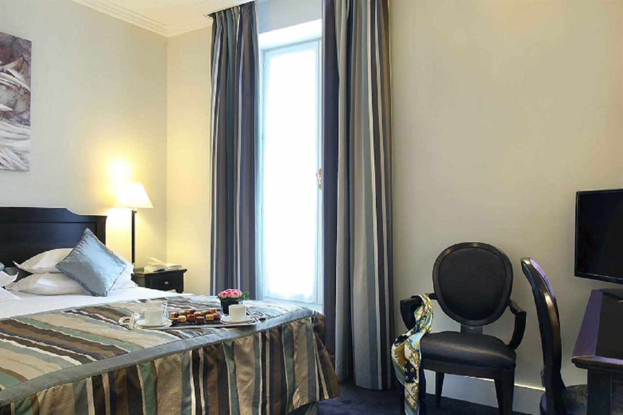 Royal Saint Honore Louvre Hotel