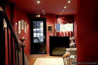 De Beaune 2* Paris