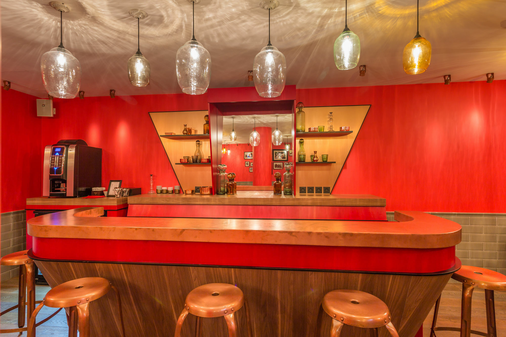 Hotel Exquis By Elegancia 3*