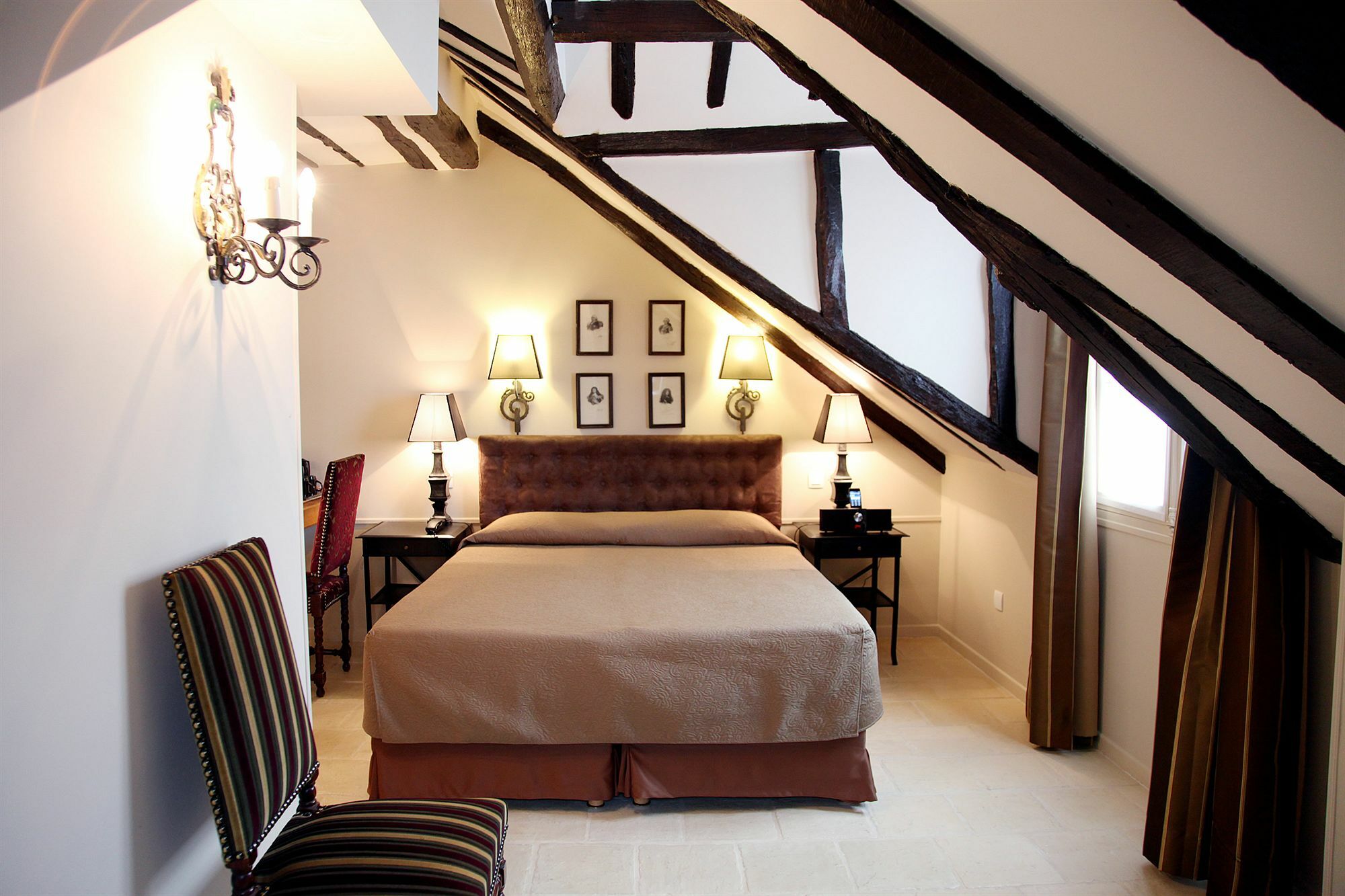 Hotel Saint-louis Marais 3*