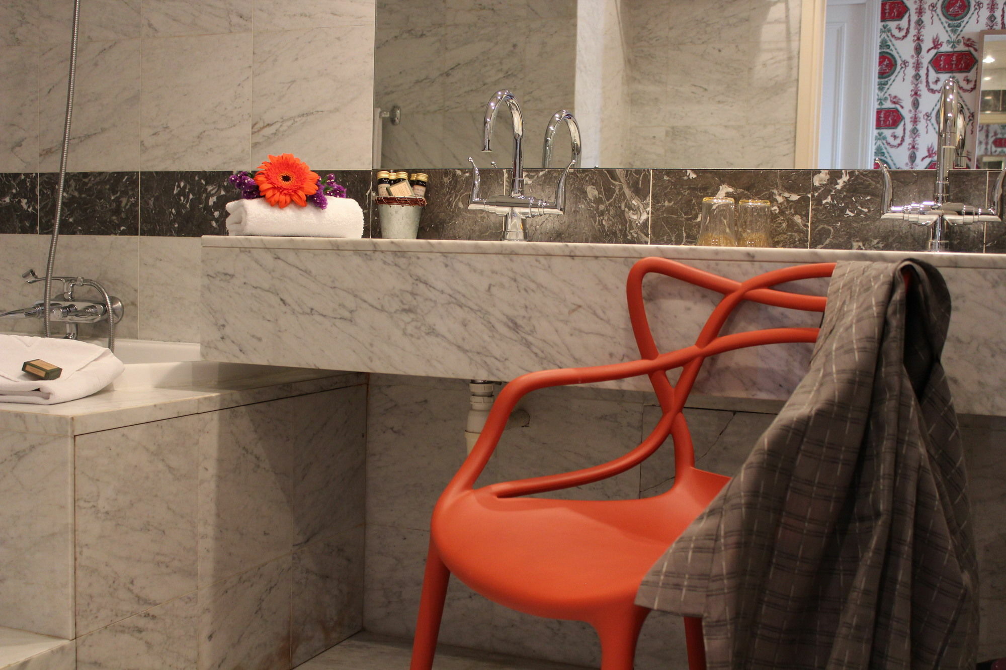 Hotel De Conde 4*