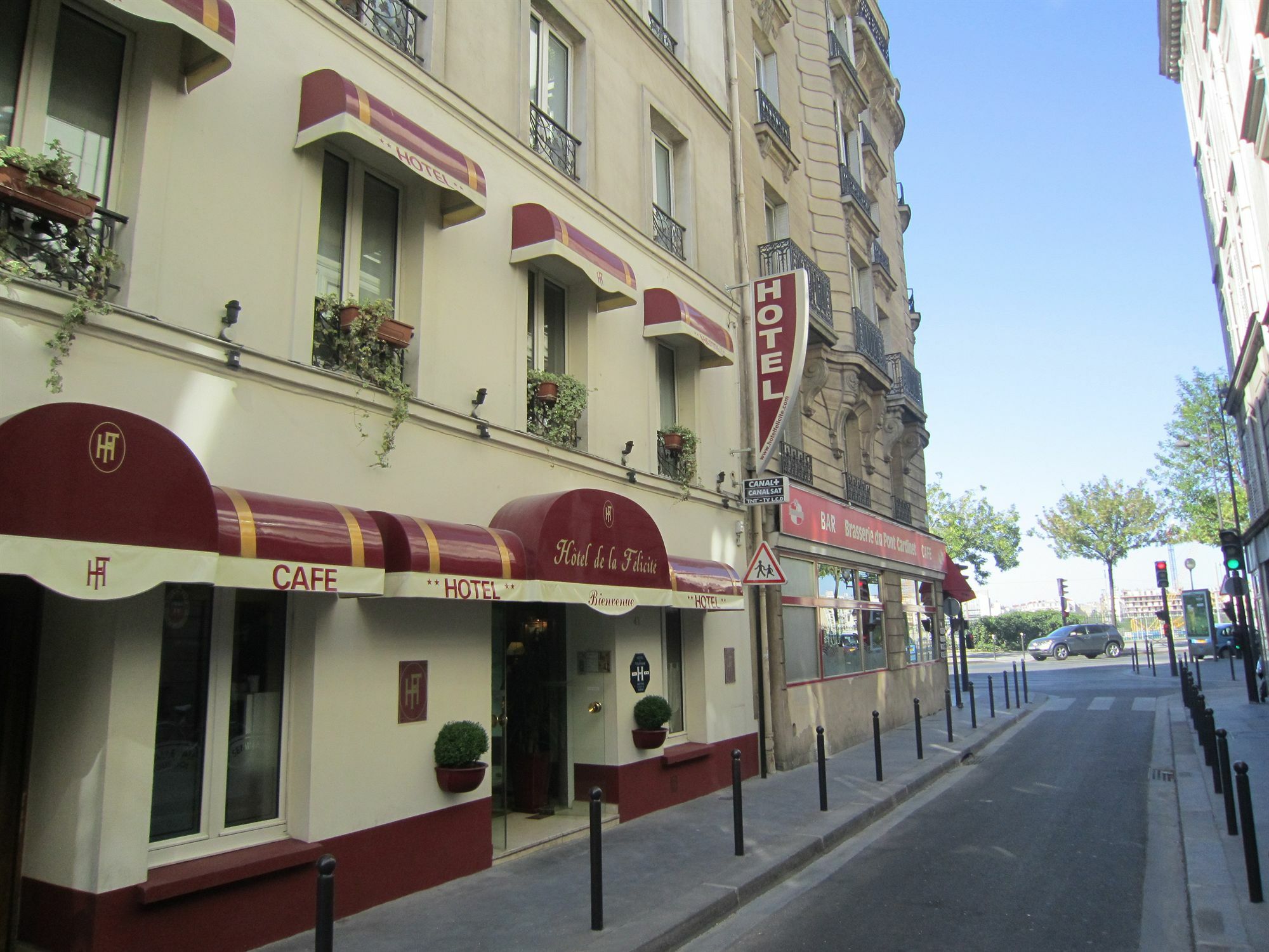 De La Felicité Paris