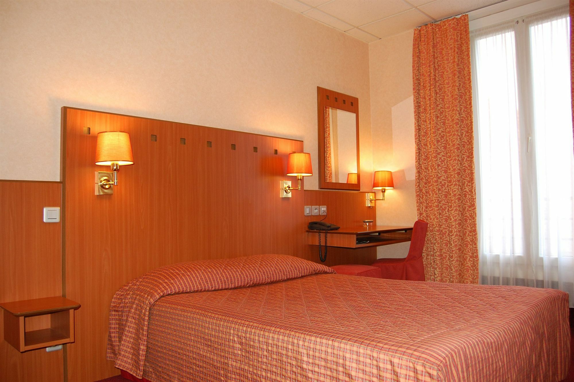 Hotel Terminus Orléans Paris