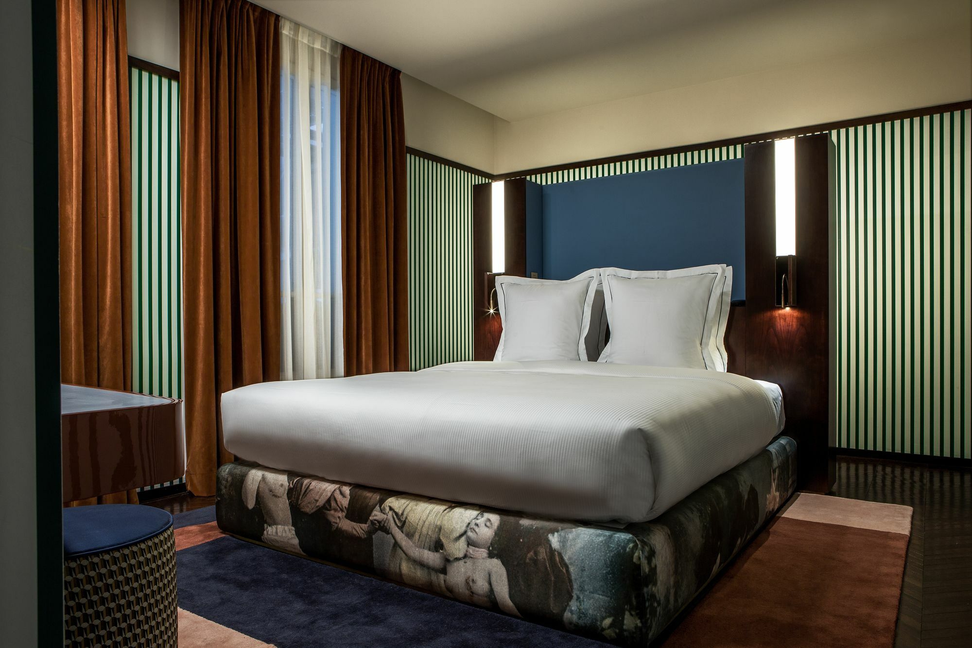 Du Rond-point Des Champs-elysees - Esprit De France Hotel Paris