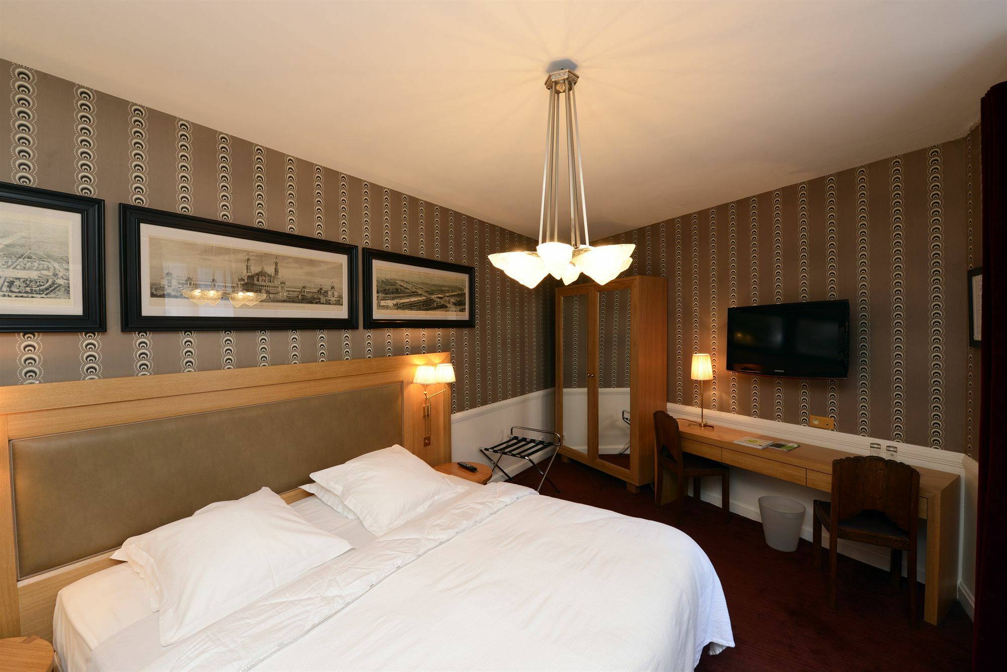 Hotel Le Cercle Tour Eiffel