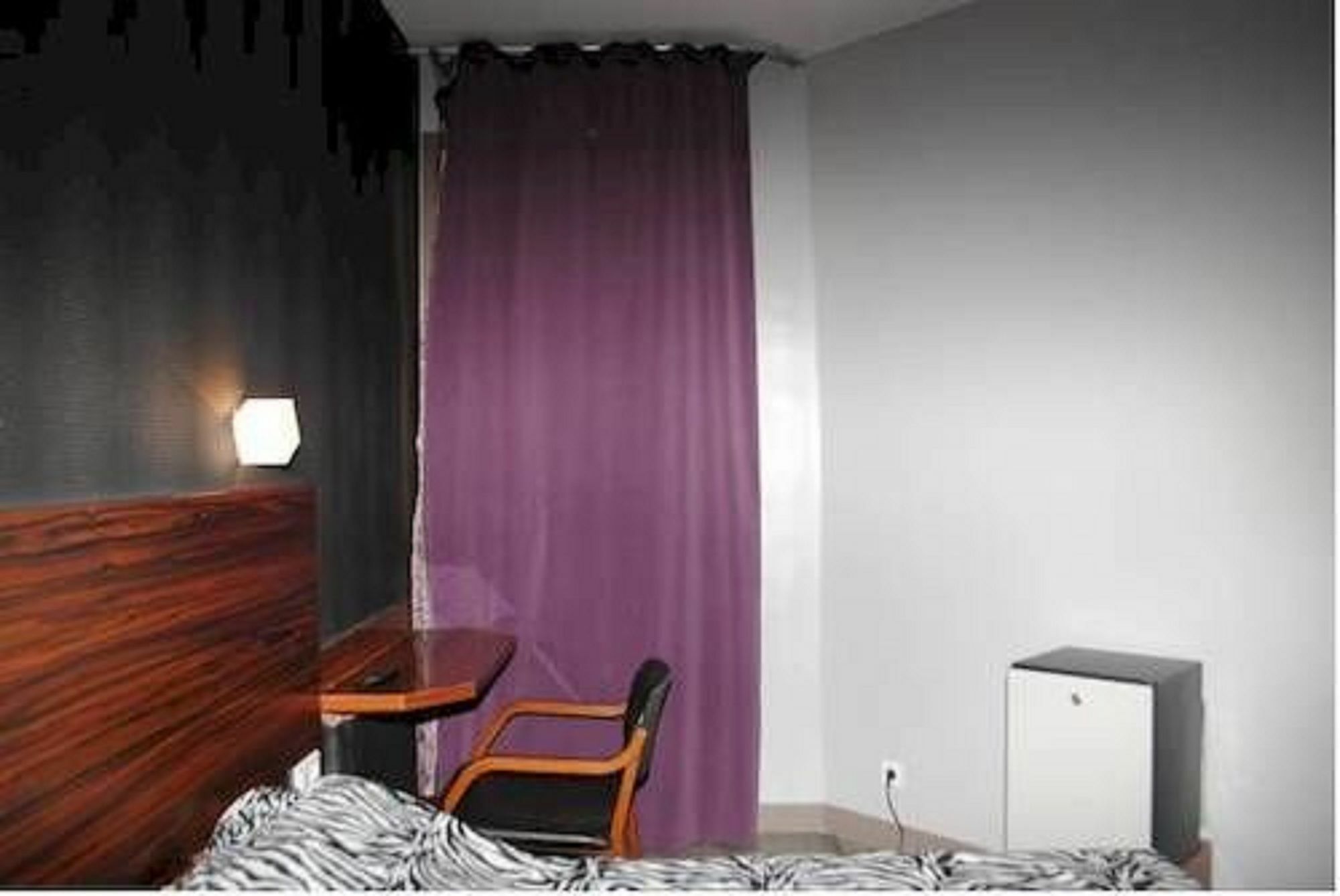 De Menilmontant Hotel Paris