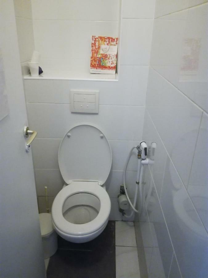Hostel In Paris