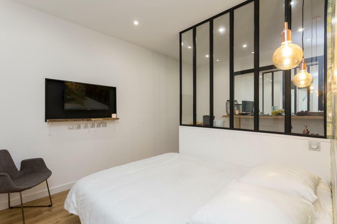 Studio D'architecte Au Pied De Tour Eiffel Paris