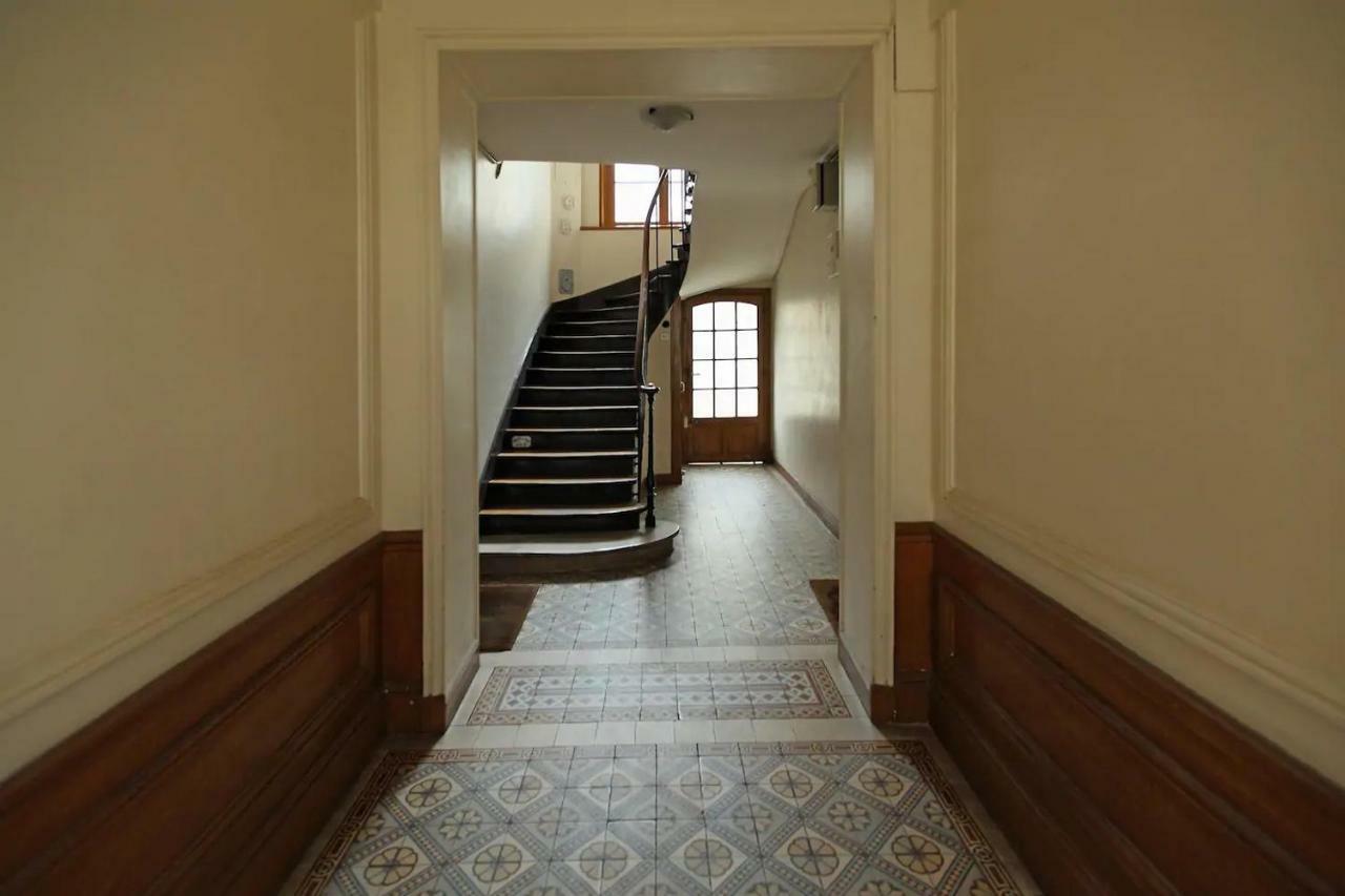 Apartment Artistic & Authentic Parisian Flat