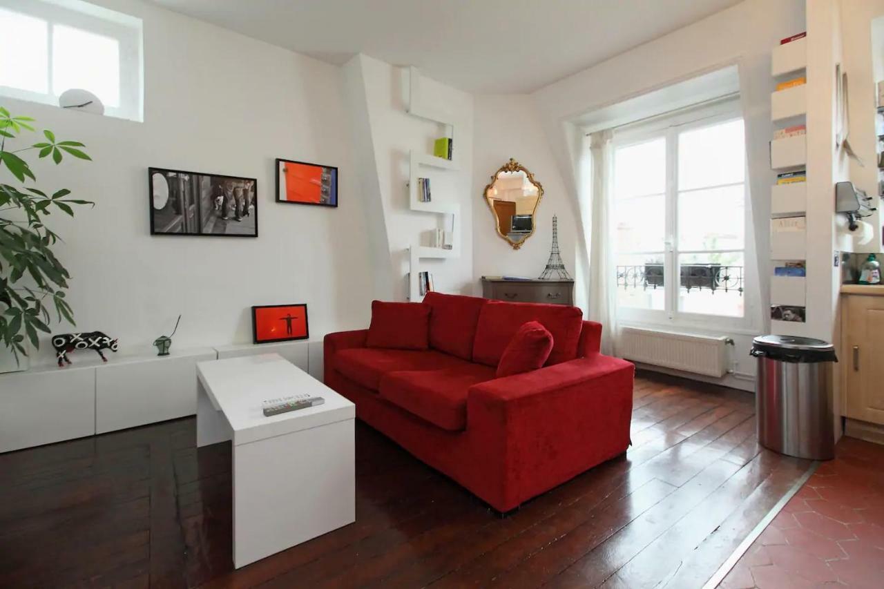 Apartment Artistic & Authentic Parisian Flat *
