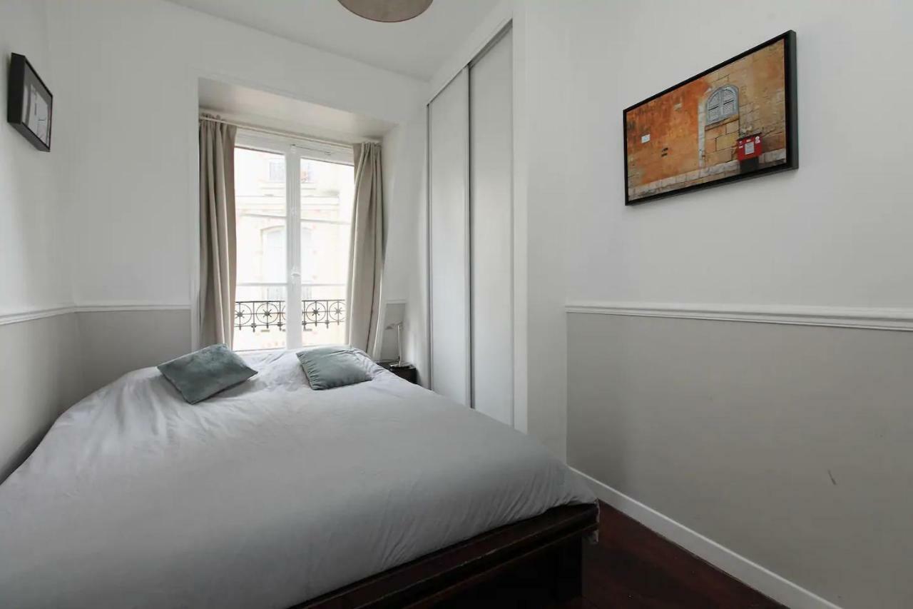 Apartment Artistic & Authentic Parisian Flat