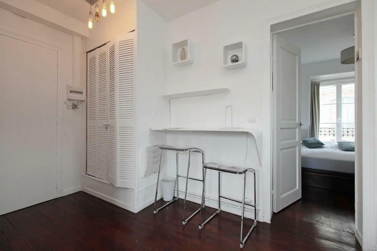 Artistic & Authentic Parisian Flat Apartment Paris