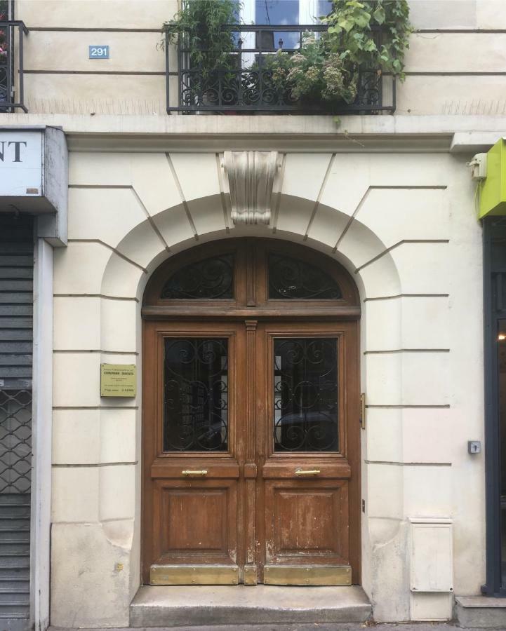 Apartment Artistic & Authentic Parisian Flat Paris