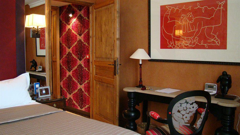 Hotel De Conde Paris
