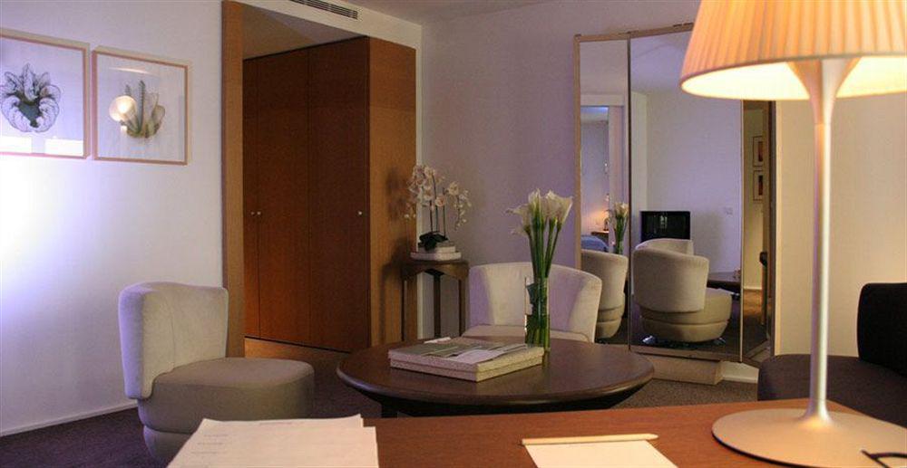 Pershing Hall Hotel 5*