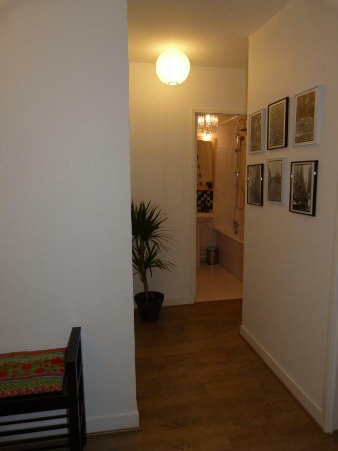 Apartment 33 Curial