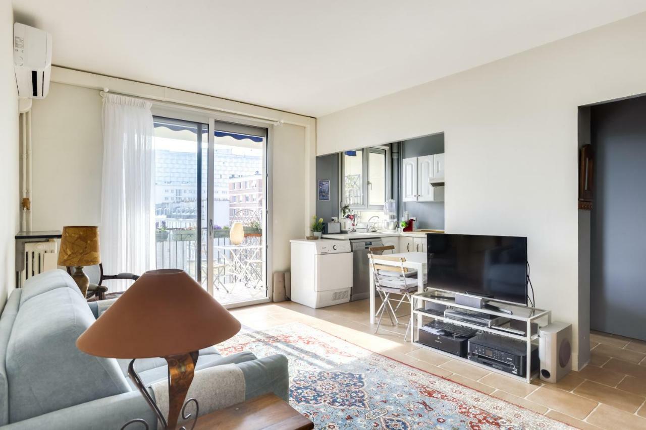 Appartement Charming With Terrace By Weekome Paris