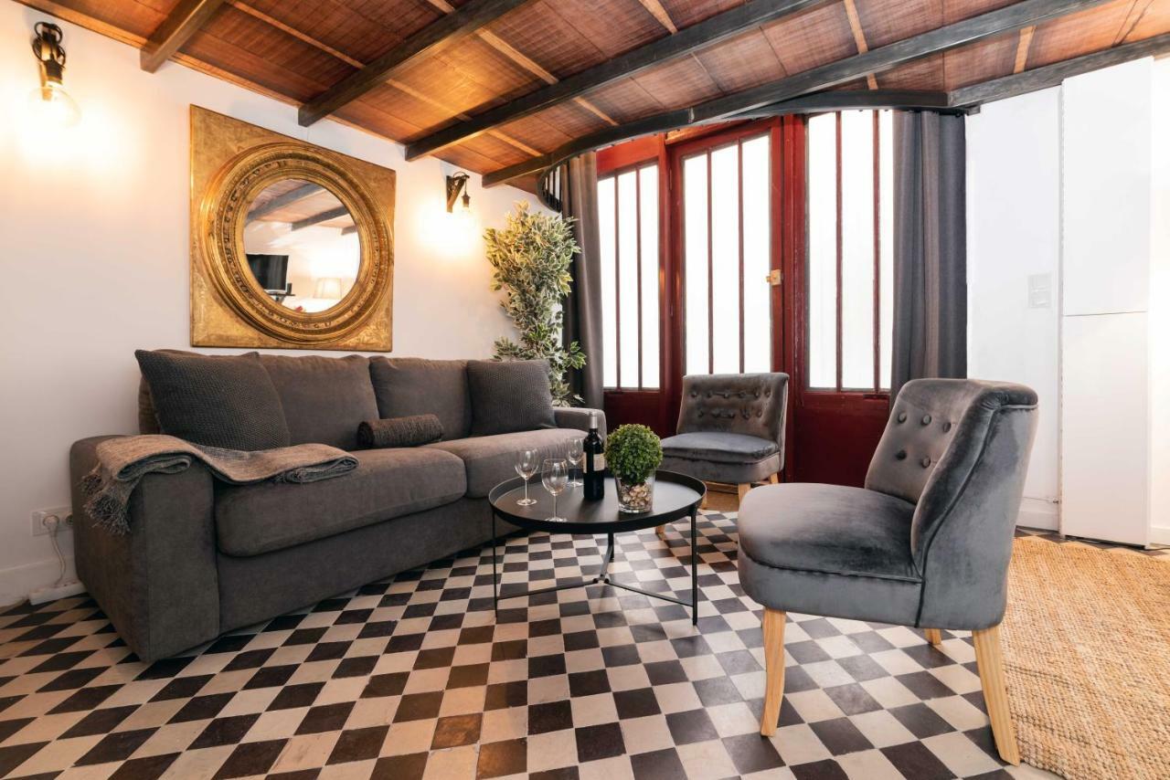 Architect's Triplex - Marais Apartment *